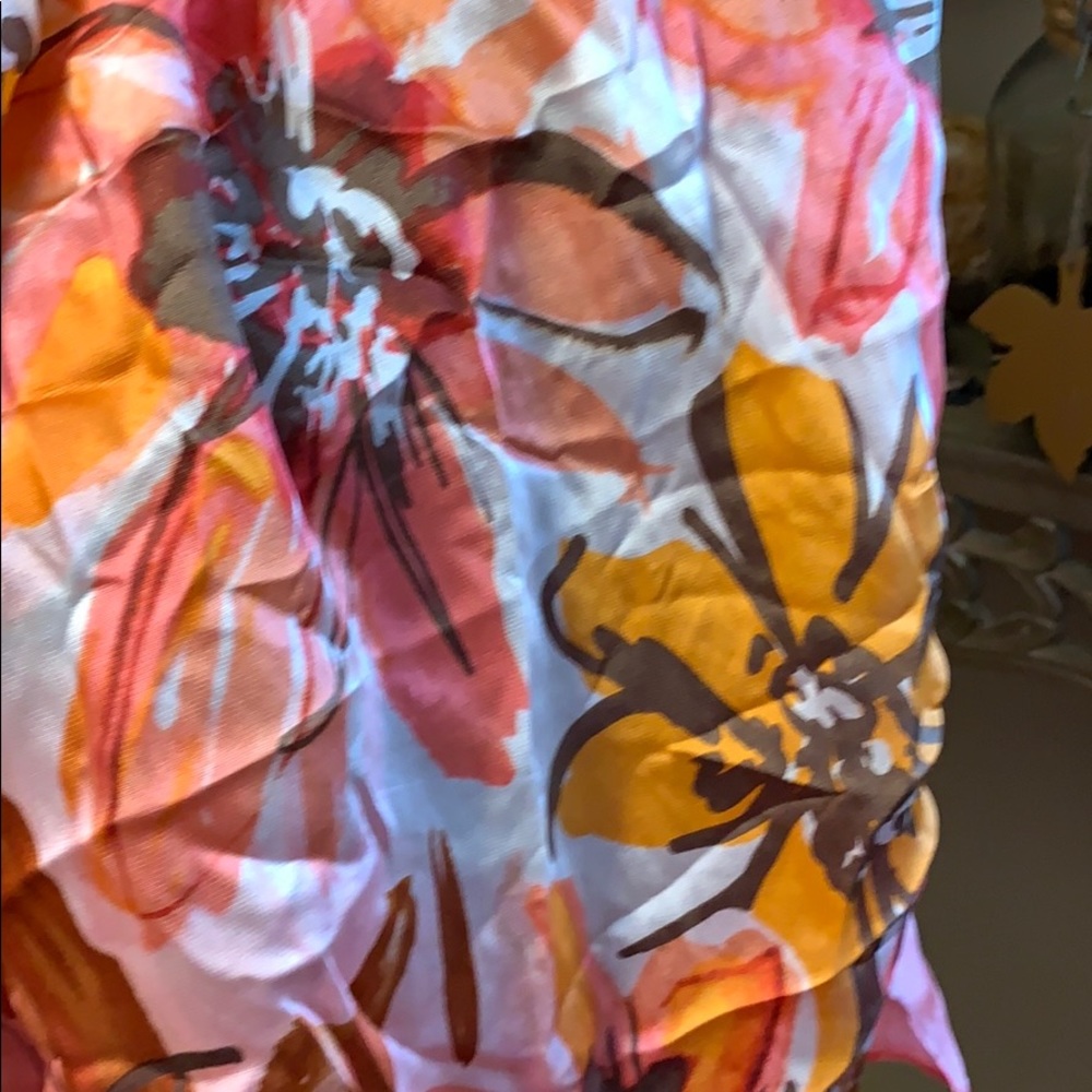 🧣💕Brand Silk 100% Scarf by Vince Camuto New🧣🛍 - Picture 2 of 5